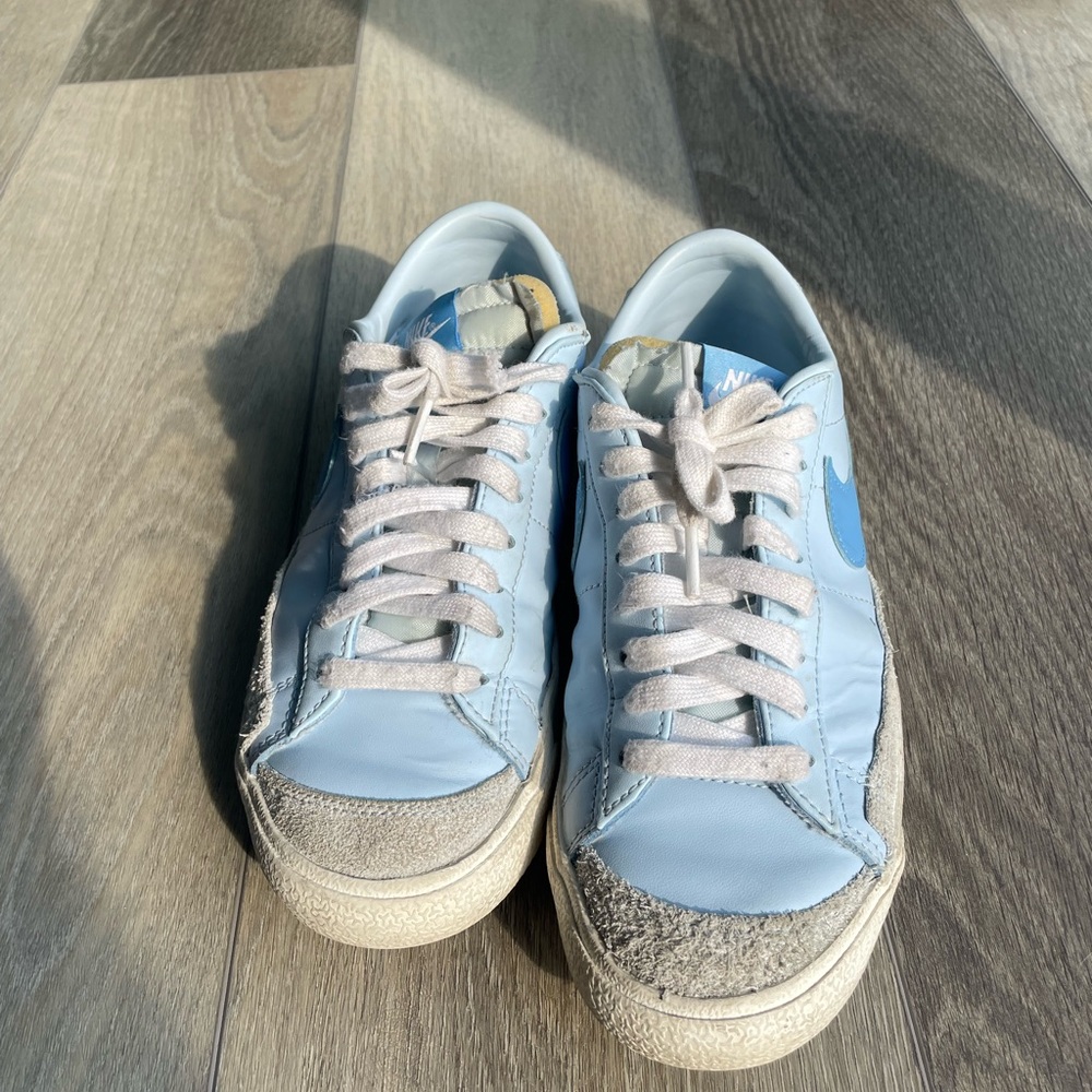 Nike. Blazers low 77 vintage blue
